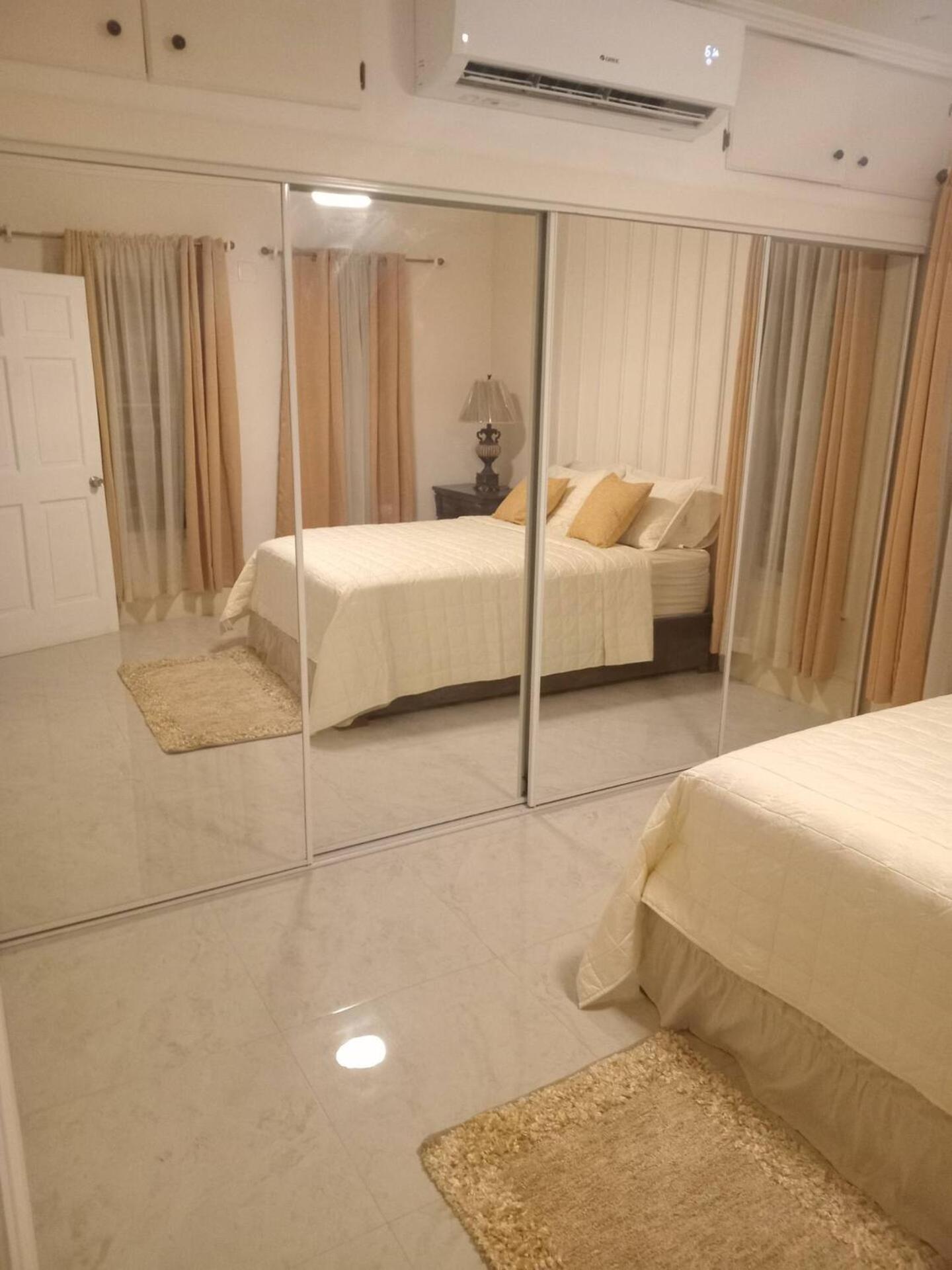 Virginias Place The Valley Luaran gambar